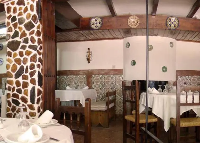  Hostal Emilia